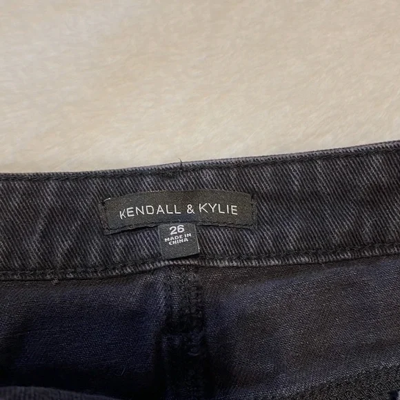 Kendall & Kylie black skirt - Picture 2 of 7